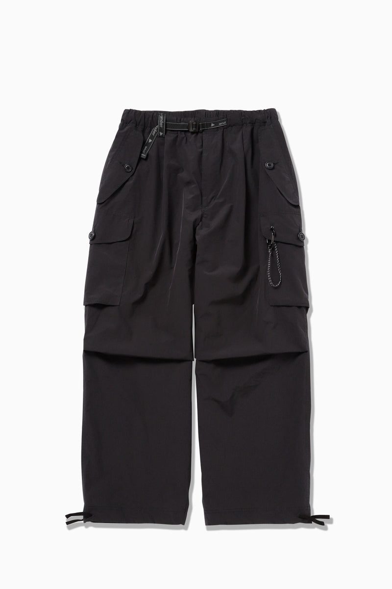 M Black Oversized Cargo Pants