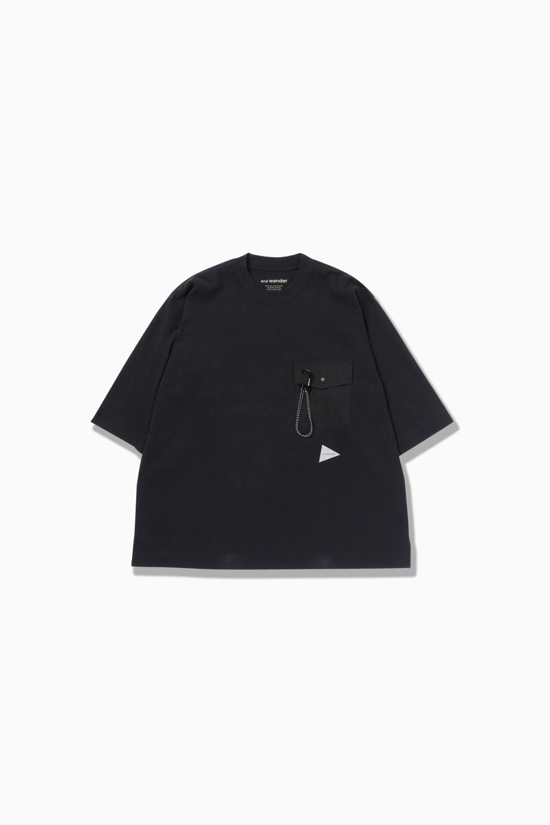 W Black Heavy Cotton Pocket Tshirt
