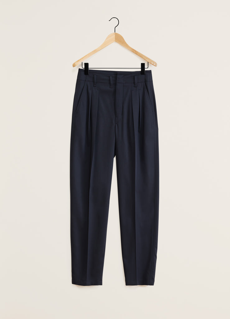 Jet Black Tailored Pleated Pants – MANIFESTO