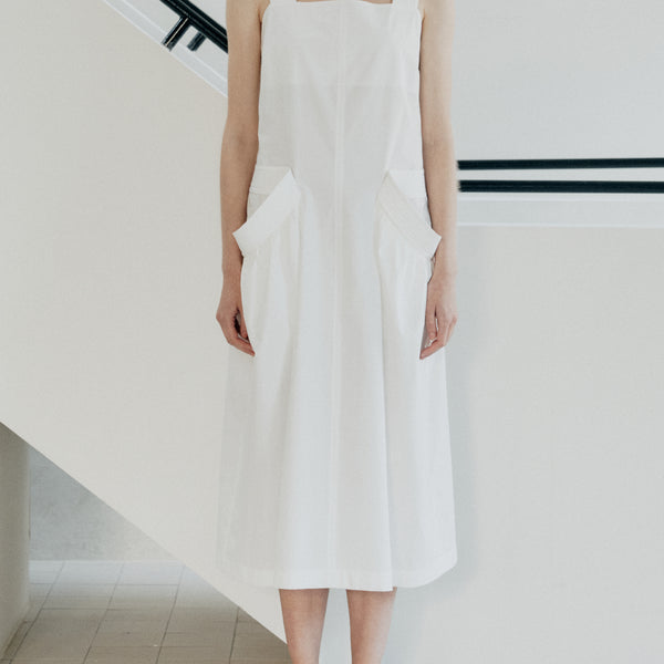 SS22 White Apron Dress – MANIFESTO