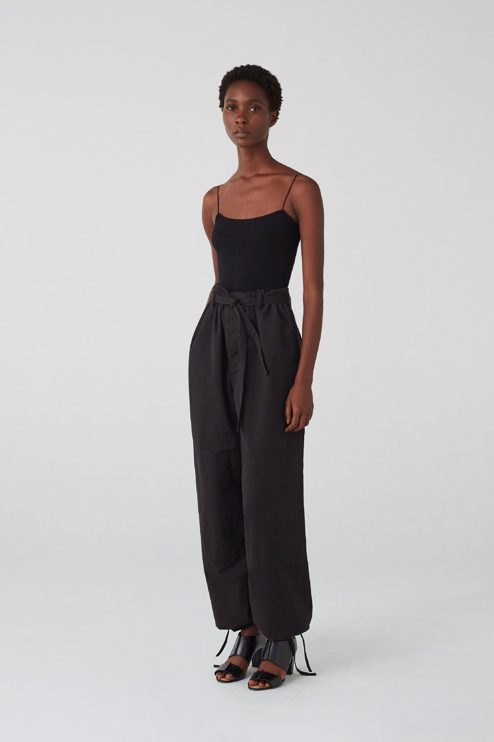 LEMAIRE ルメール 21SS DRAWSTRING JUDO PANTS ドローストリング ジュードーパンツ べージュ X211PA165LF575 Black Drawstring Judo Pants – MANIFESTO